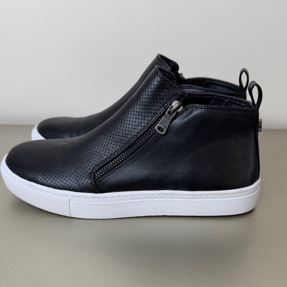 Steve Madden Black Perforated Ankle Booties - Picture 2 of 13